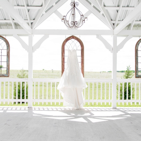 Meet your Posher, Candice - Picture 4 of 4